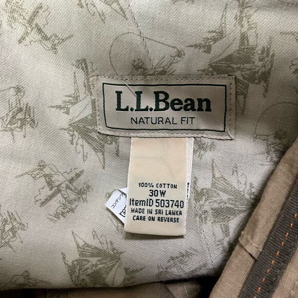 L.L. BEAN Cargo Shorts - Picture 3 of 4